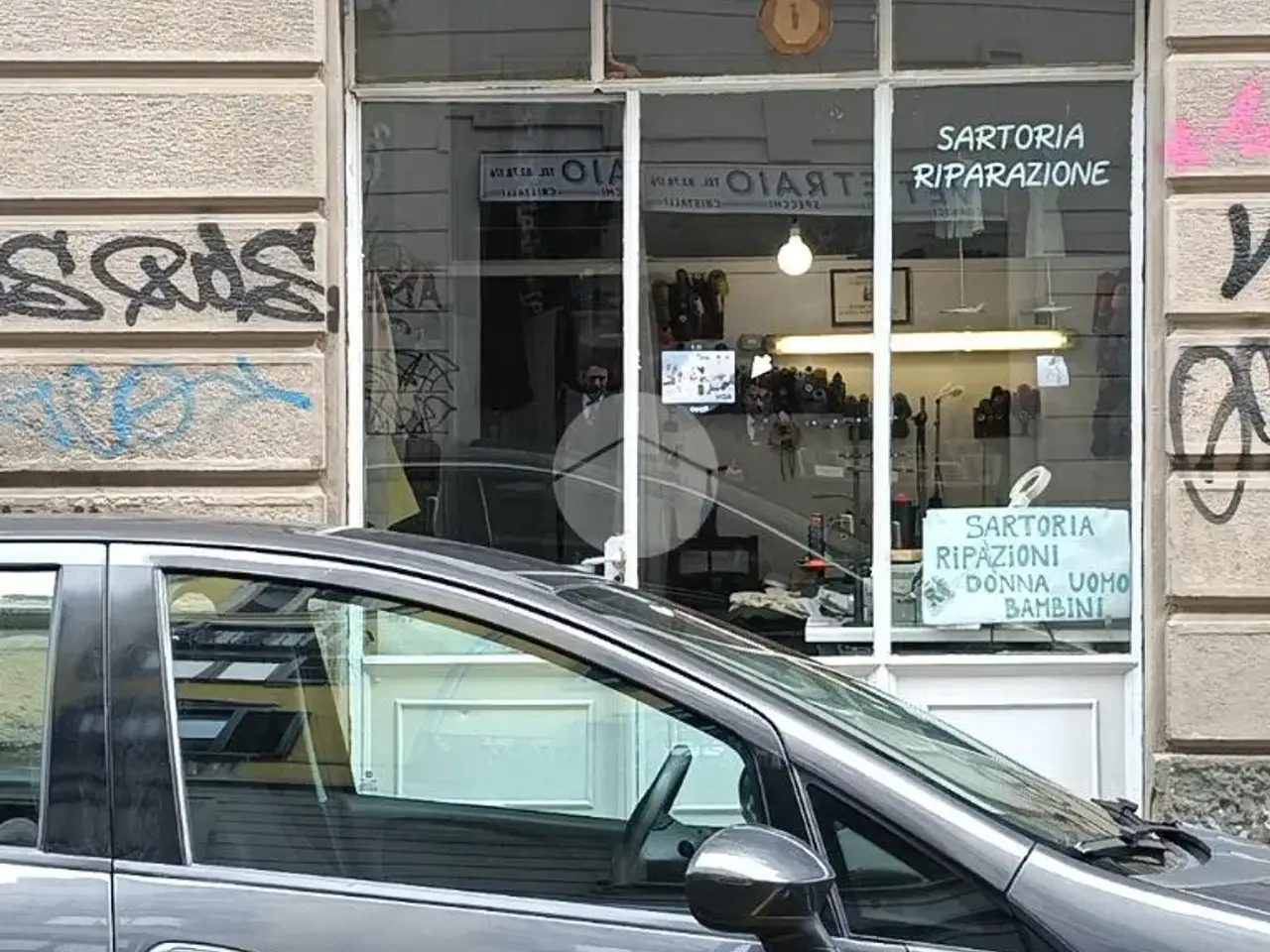 Negozio in Via Gaudenzio Ferrari 7, Milano, {3} - Foto 2
