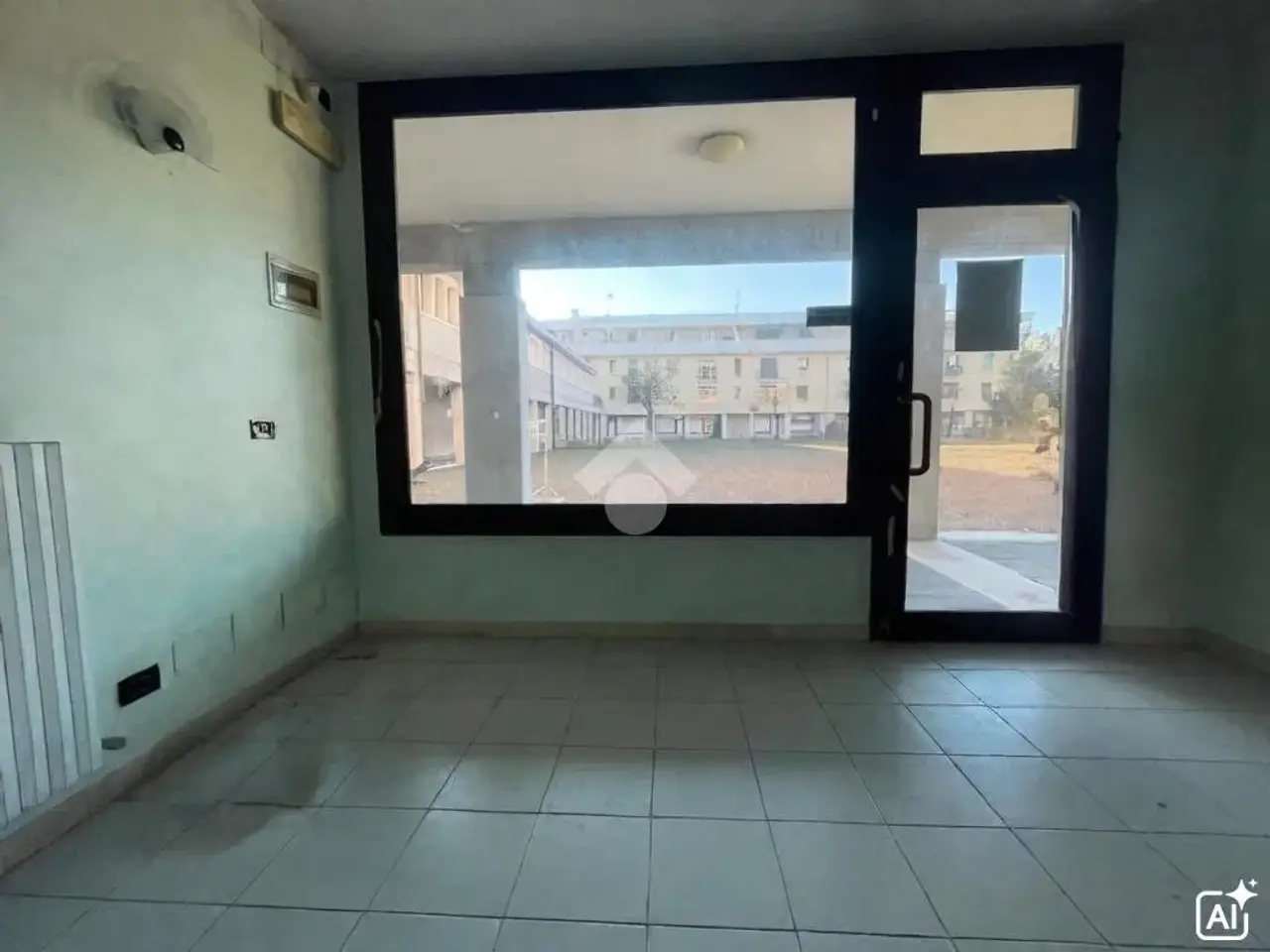 Negozio in Piazza Aldo Moro 42, Mirano, {3} - Foto 2