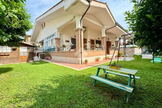 Villa in Via Silvio Angelucci 6, Fiumicino - Foto 1