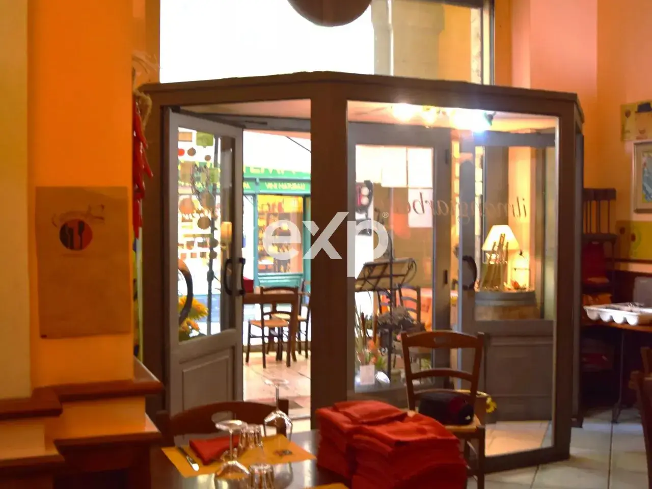 Negozio in Via Cavour, 42, Arezzo, {3} - Foto 2