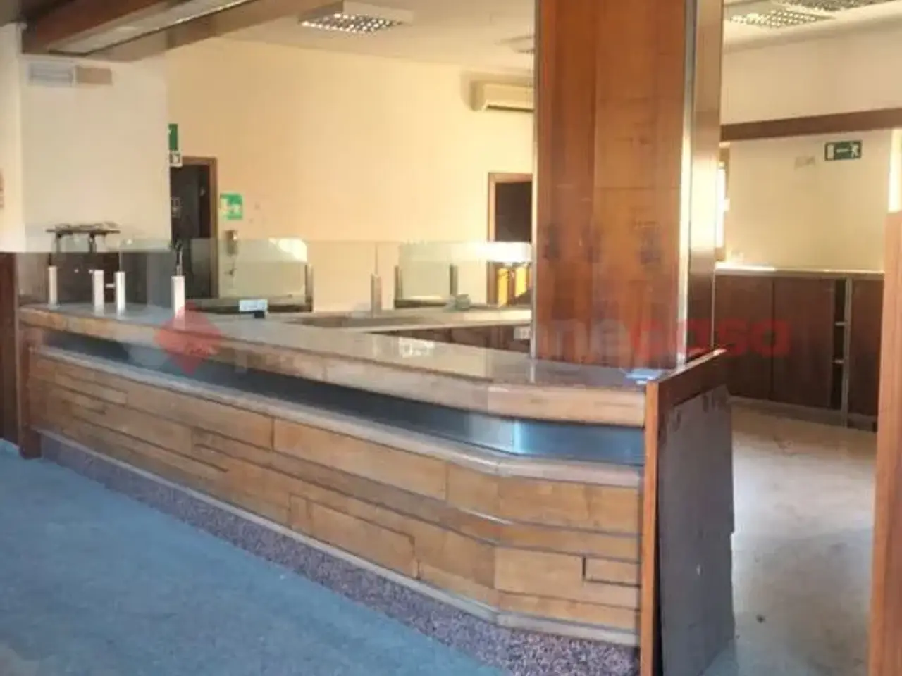 Esercizio commerciale in Viale Partigiani , Boca, {3} - Foto 1