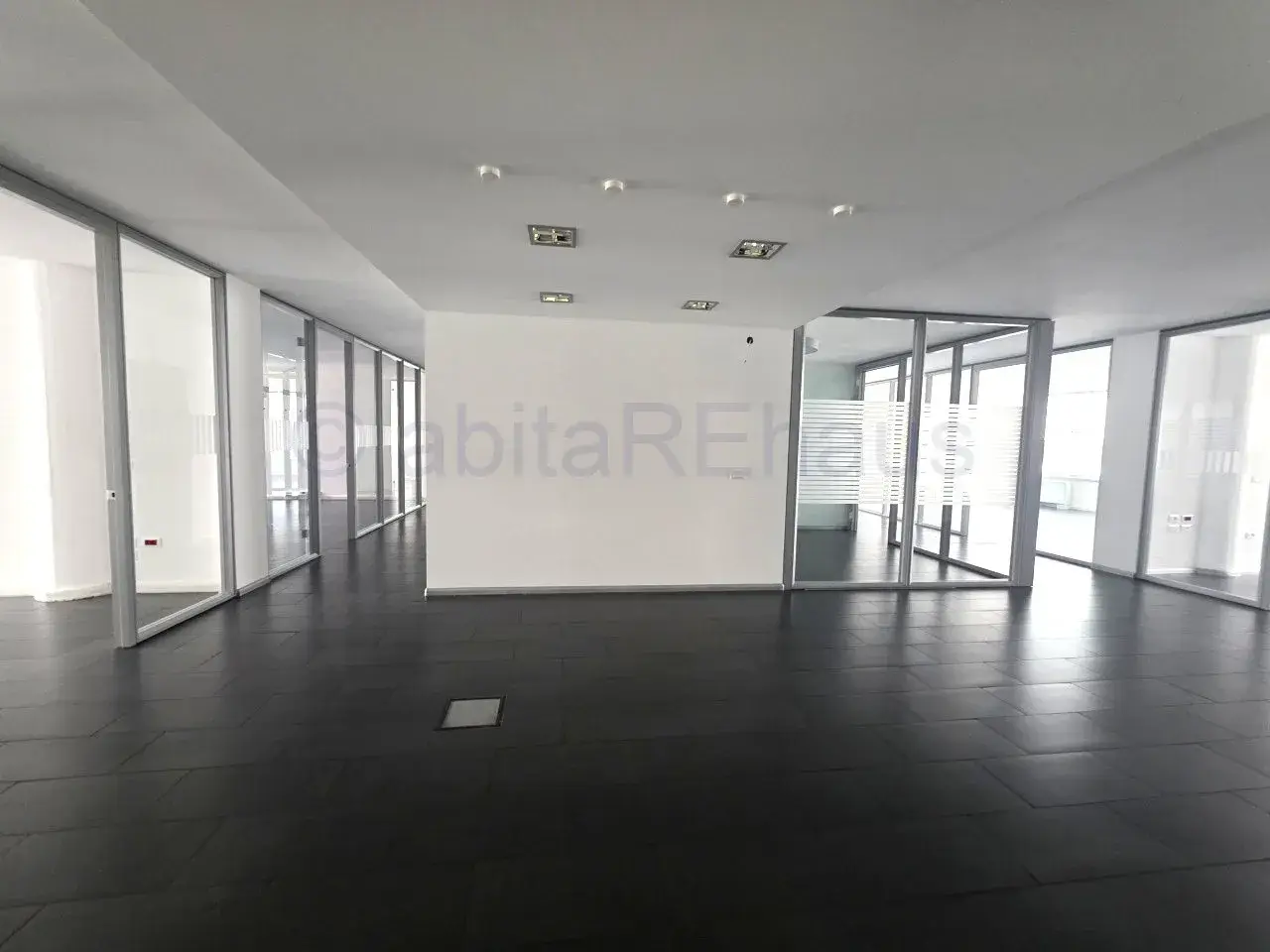 Ufficio in Via Francesco Crispi - Francesco-Crispi-StraßE, Bolzano, {3} - Foto 1