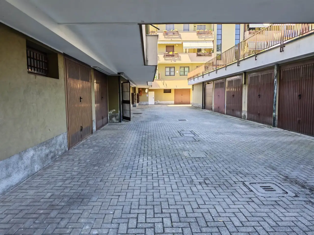 Magazzino in Aldo Moro, Bussero, {3} - Foto 2