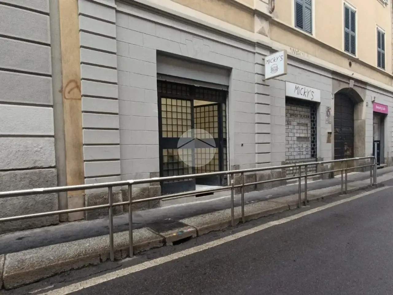 Negozio in Via Savona 14, Milano, {3} - Foto 1
