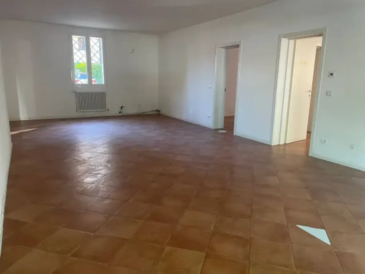 Negozio in Viale Pambera 8, Imola, {3} - Foto 2
