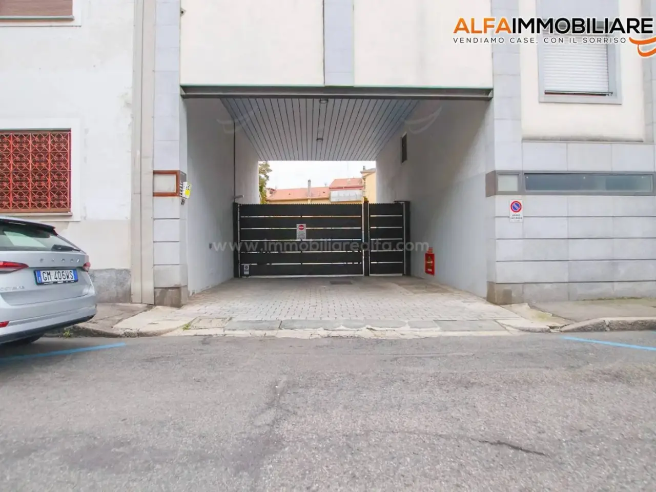 Parcheggio chiuso in Via Costantino Porta 31, Novara, {3} - Foto 1