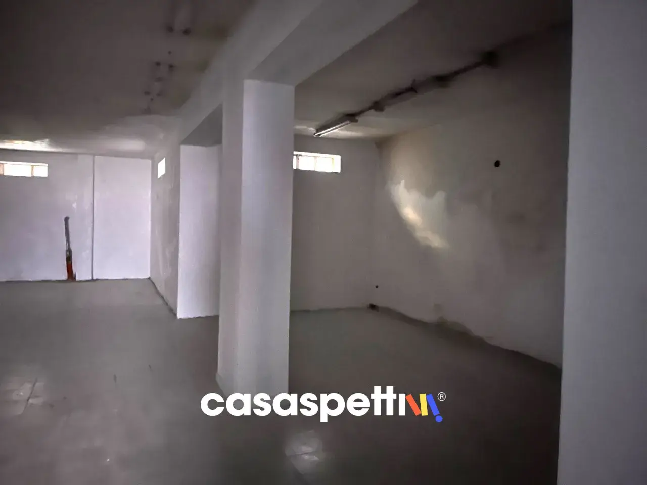 Magazzino in Via Sant' Andrea, 22, Baronissi, {3} - Foto 2