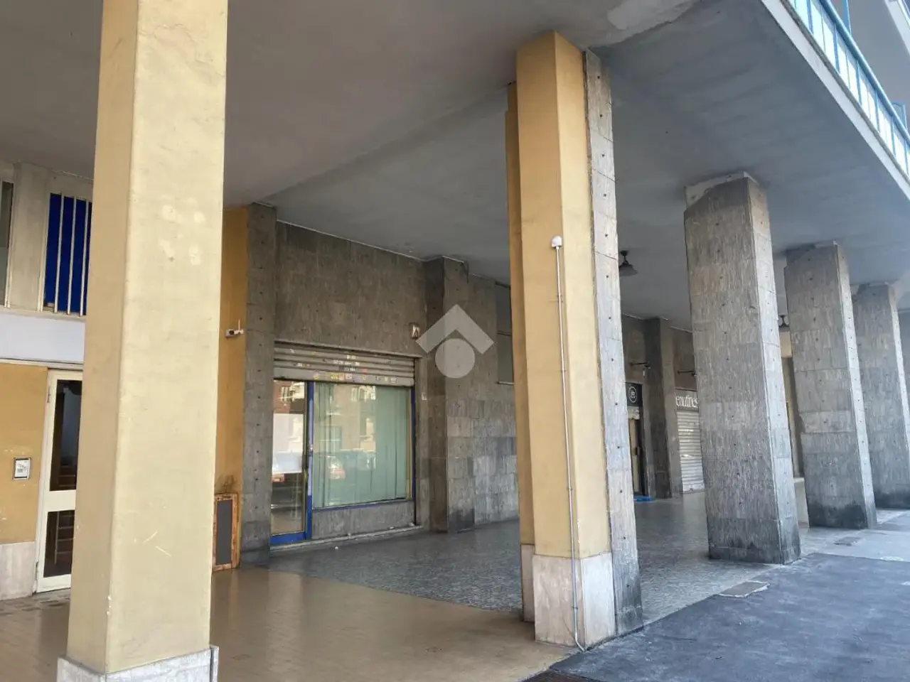 Ufficio in Corso Lombardia 198, Torino, {3} - Foto 2
