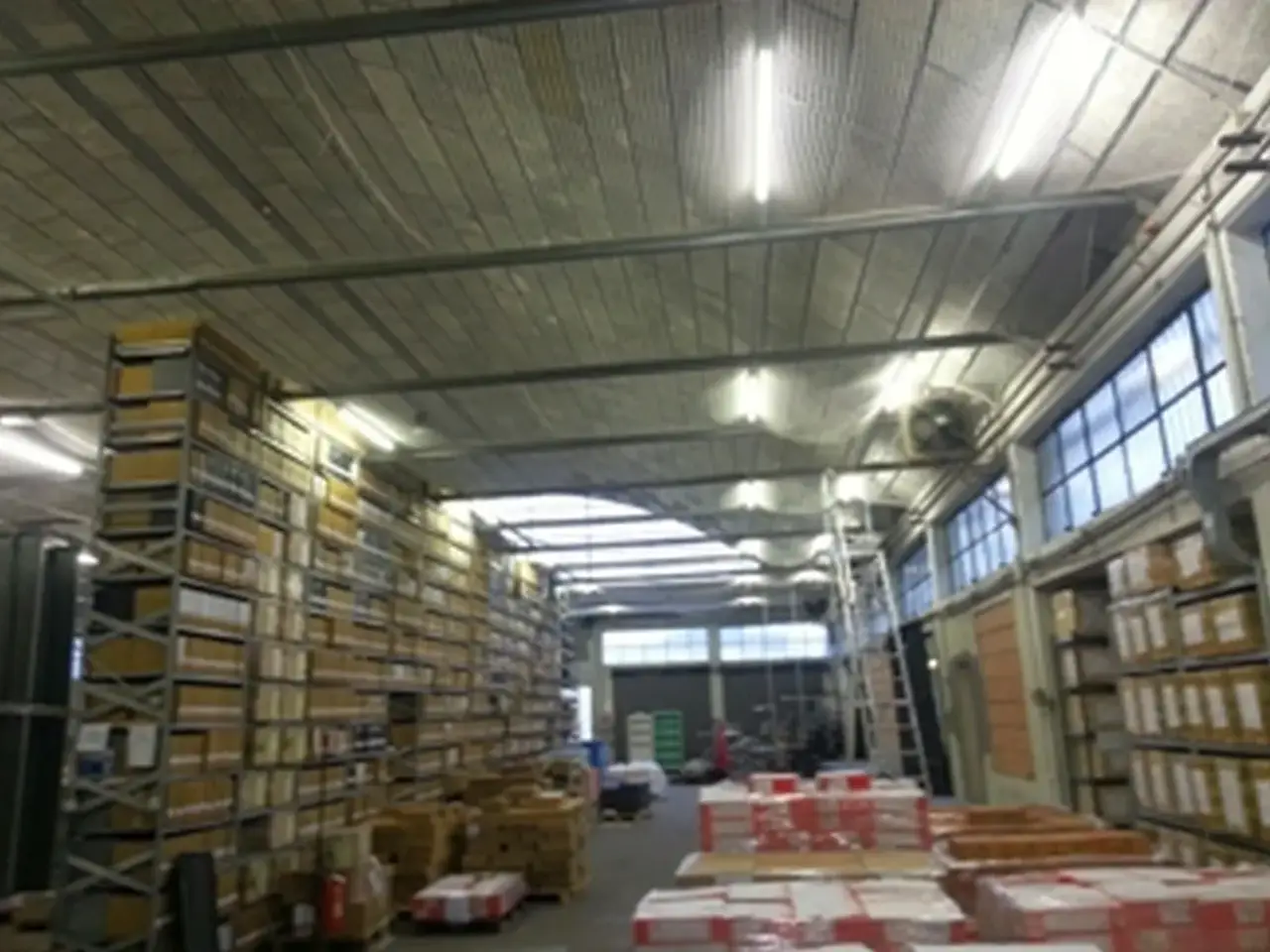Magazzino in Via Gorizia, Pioltello, {3} - Foto 2