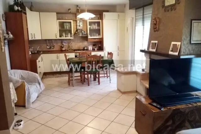 Wohnung in Via Livorno, Vallefoglia - Foto 1