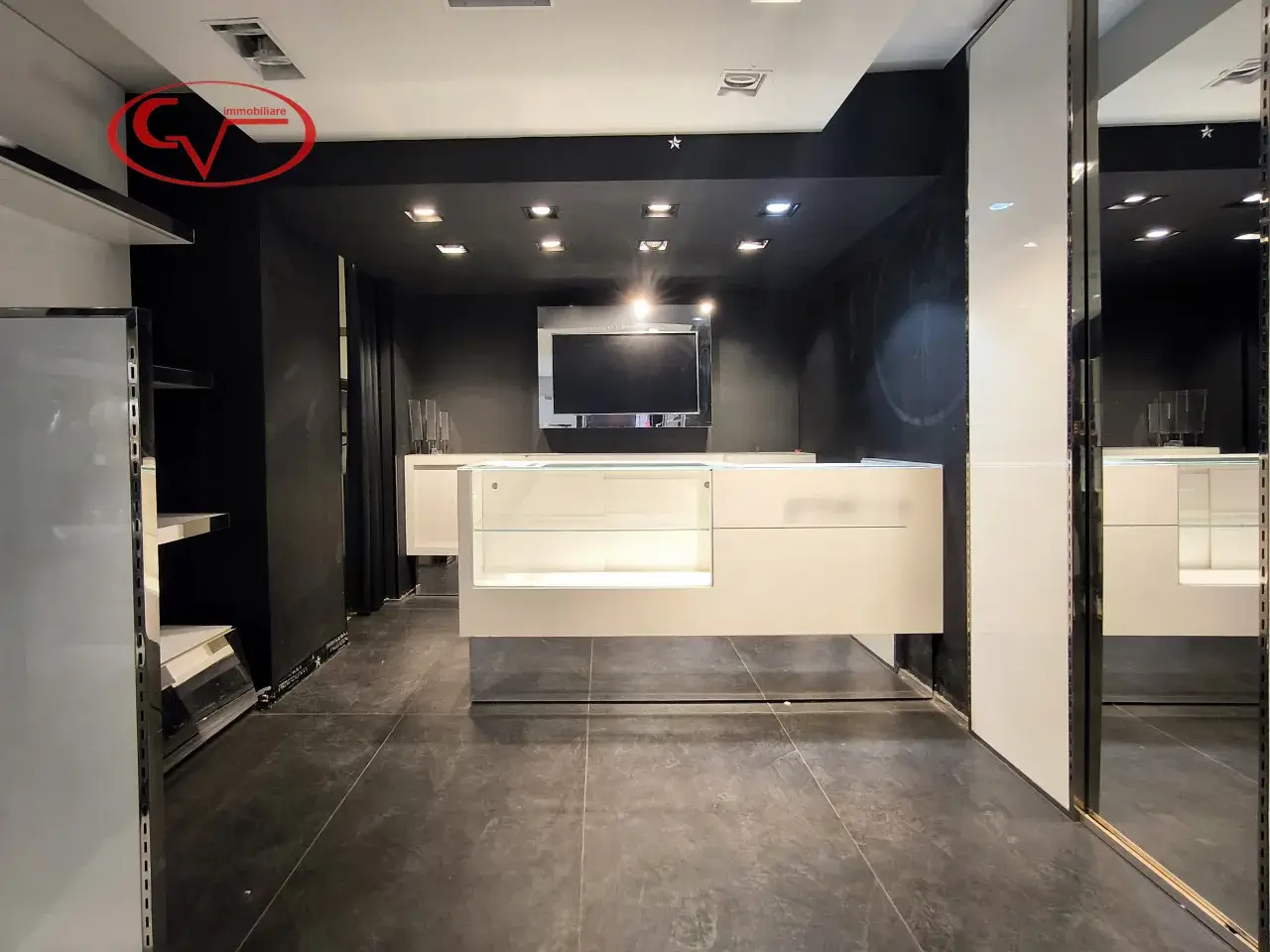 Abbigliamento in Corso Italia, San Giovanni Valdarno, {3} - Foto 2