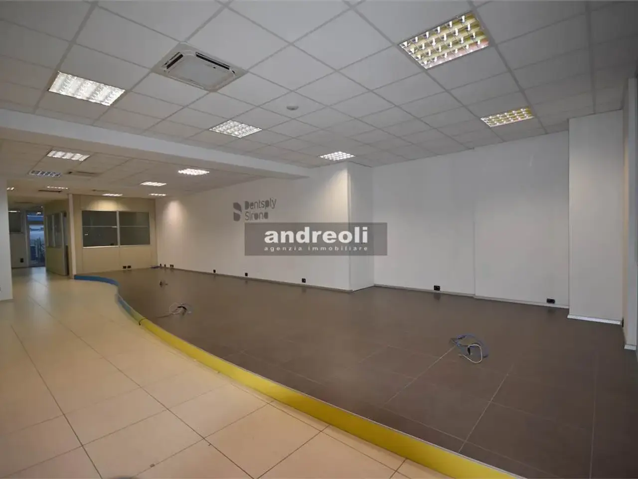 Ufficio in , Camerata Picena, {3} - Foto 1