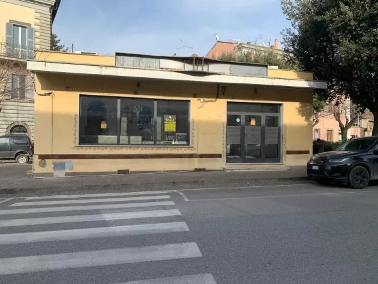 Negozio in Piazza Guglielmo Marconi, Vetralla, {3} - Foto 1
