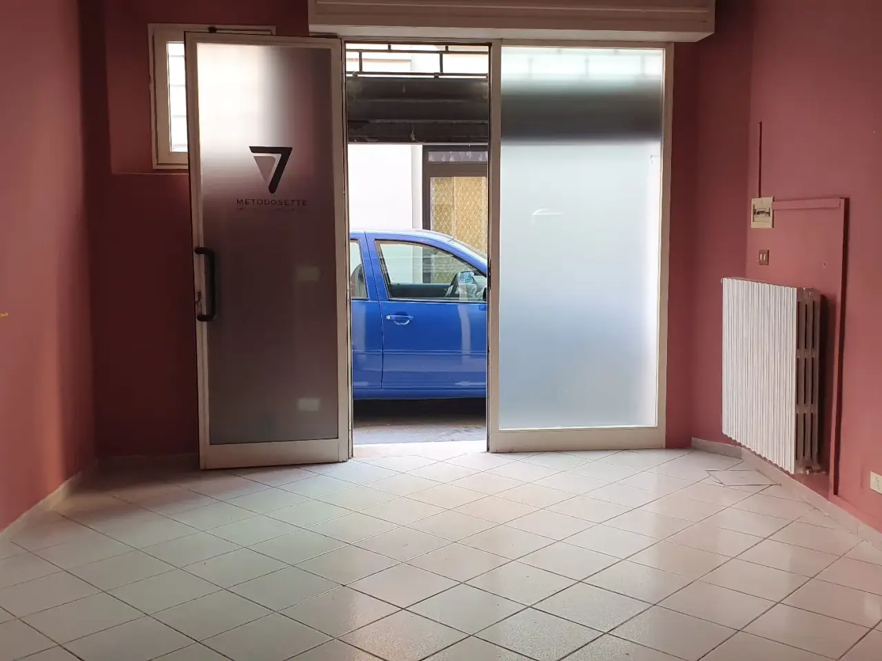 Negozio in Via Paolo Davoli, Reggio Emilia, {3} - Foto 1