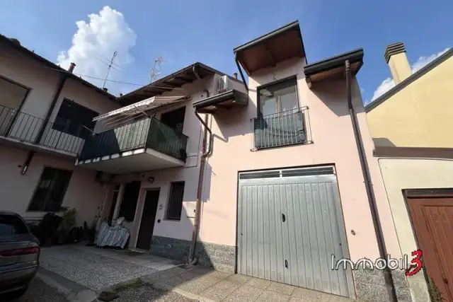 3-room flat in Via Santa Maria 123, Parabiago - Photo 1