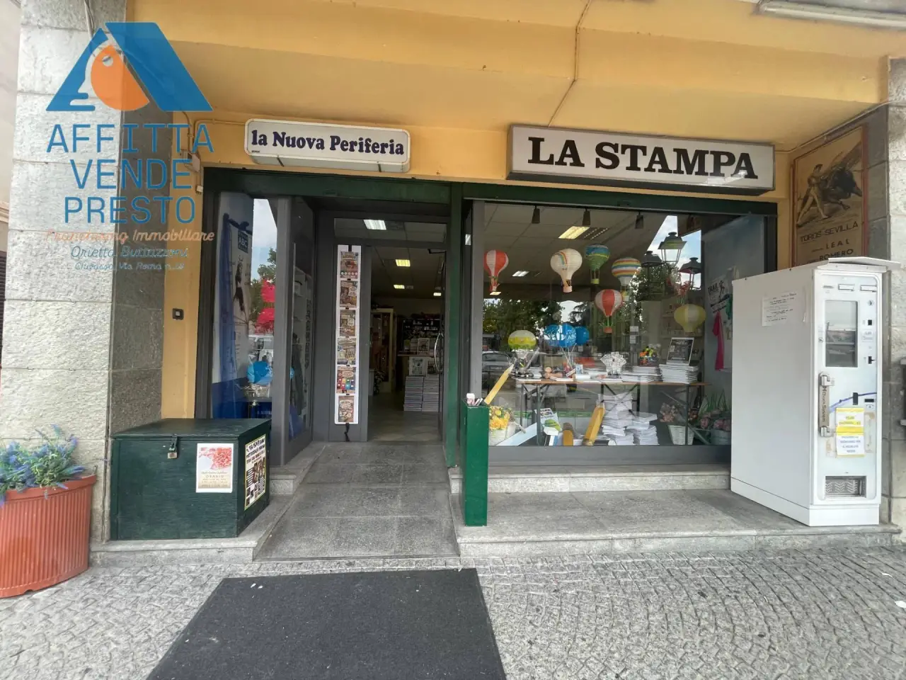 Esercizio commerciale in Piazza Assunta, Chivasso, {3} - Foto 1