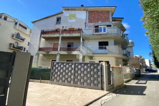 3-room flat in Via Monte La Meta 3, San Salvo - Photo 1