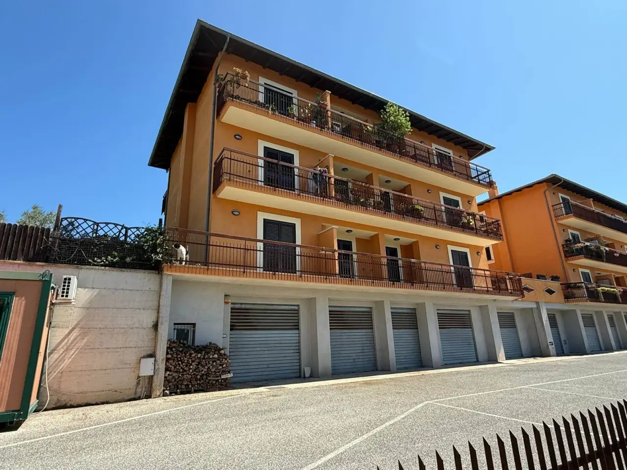 Laboratorio in Via Umberto I, Civitella San Paolo, {3} - Foto 1