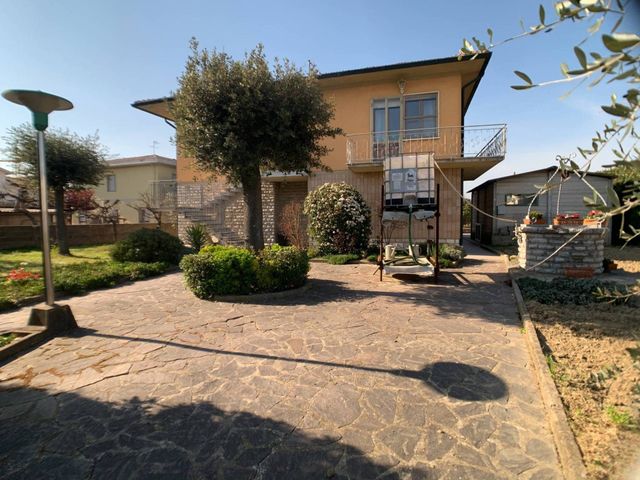 Villa in Via Giorgio Ambrosoli, Pontedera - Foto 1