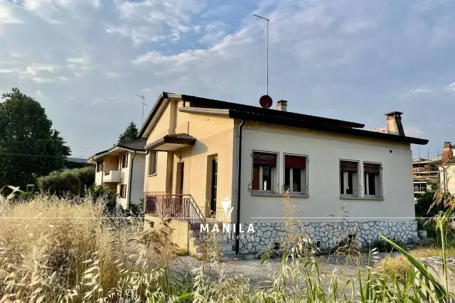 Mansion in Vicolo San Bartolomeo, 6, 31100 Treviso Tv, Italia, Treviso - Photo 1