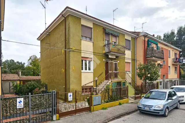 Detached house in Via Tancredi, Ferrara - Photo 1