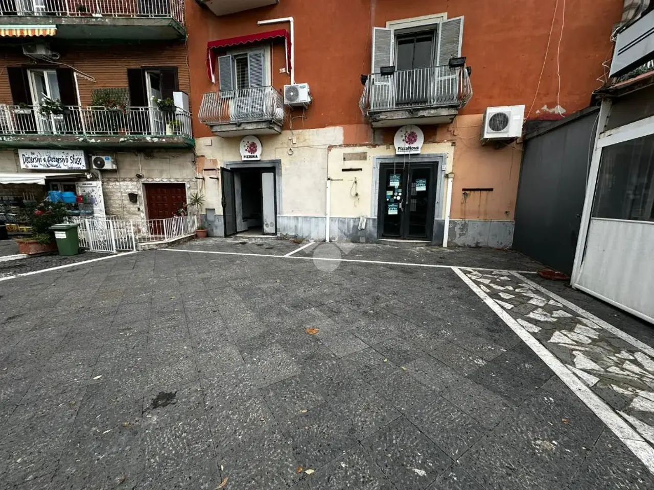 Negozio in Corso Umberto I 167, Pozzuoli, {3} - Foto 1