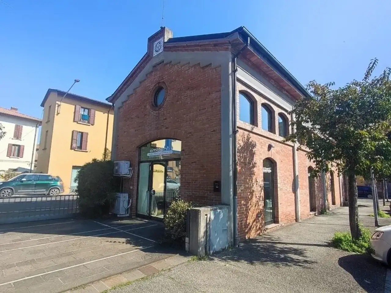 Locale commerciale in Viale De Amicis, ,, Cervia, {3} - Foto 1