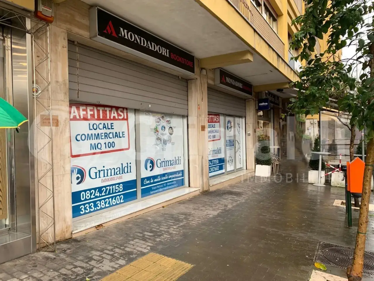 Palazzina commerciale in Viale a. Mellusi 160-162, Benevento, {3} - Foto 2