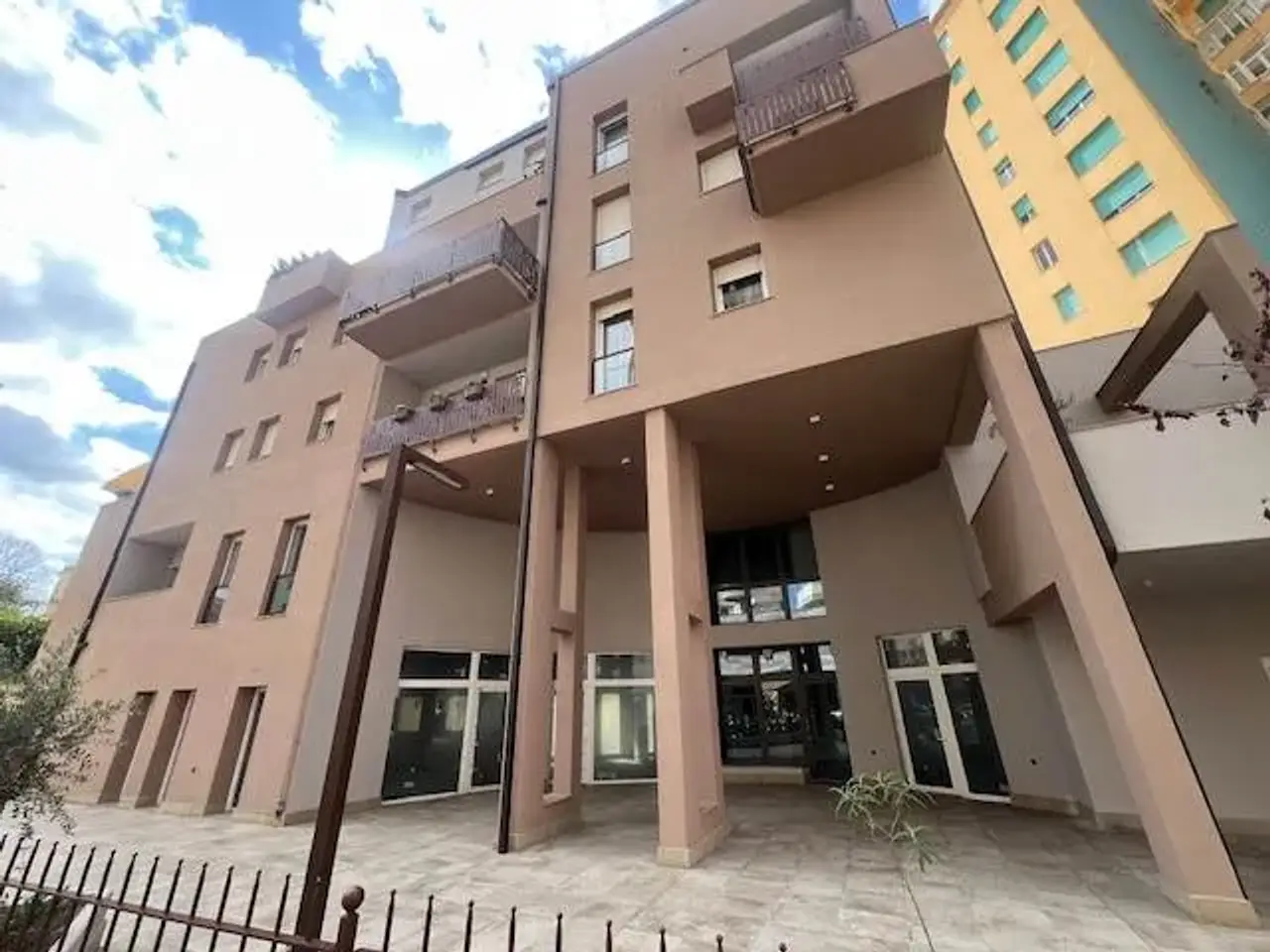 Negozio in , Livorno, {3} - Foto 1