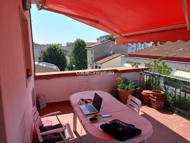 3-room flat in Via Santa Zita, Viareggio - Photo 1