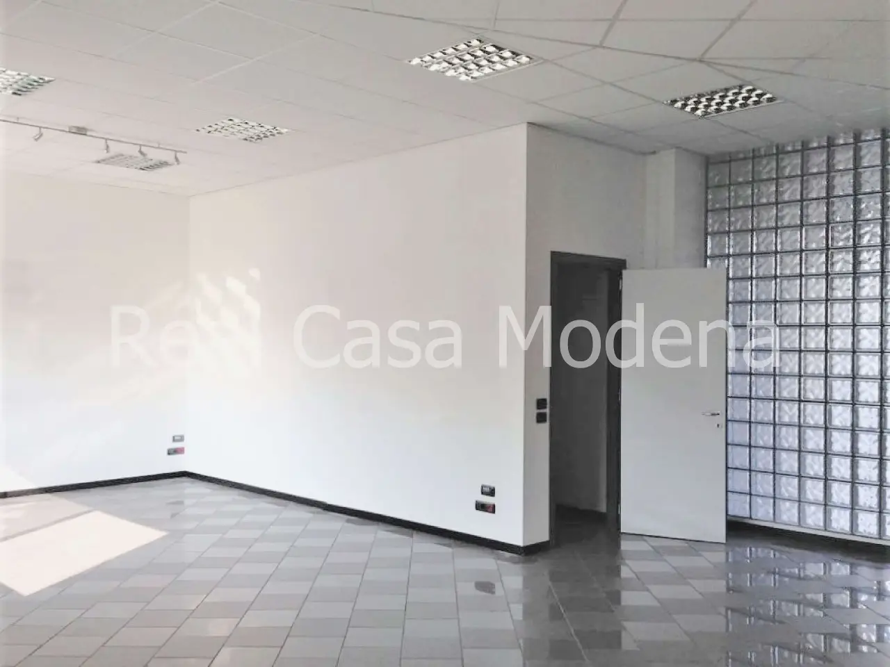 Ufficio in Via Baccelli , Modena, {3} - Foto 2
