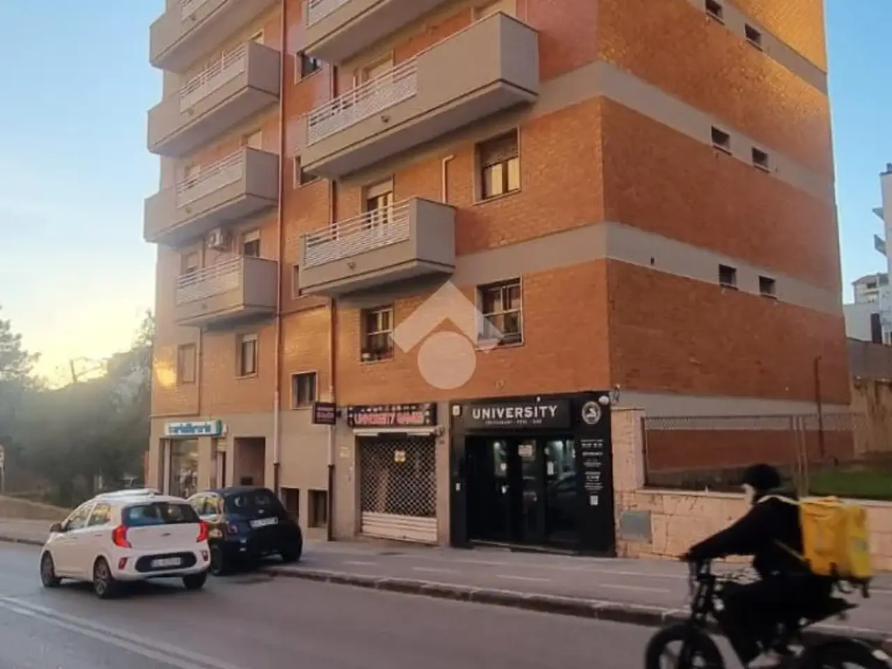 Negozio in Via Duca degli Abruzzi 25, Sassari, {3} - Foto 2