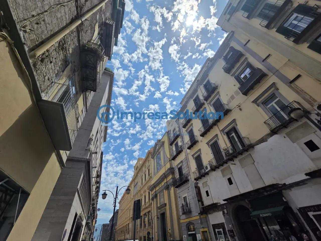Magazzino in Via Santa Brigida, Napoli, {3} - Foto 1