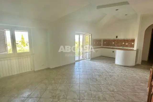 3-room flat in Via Grotte della Cicerchia, Velletri - Photo 1