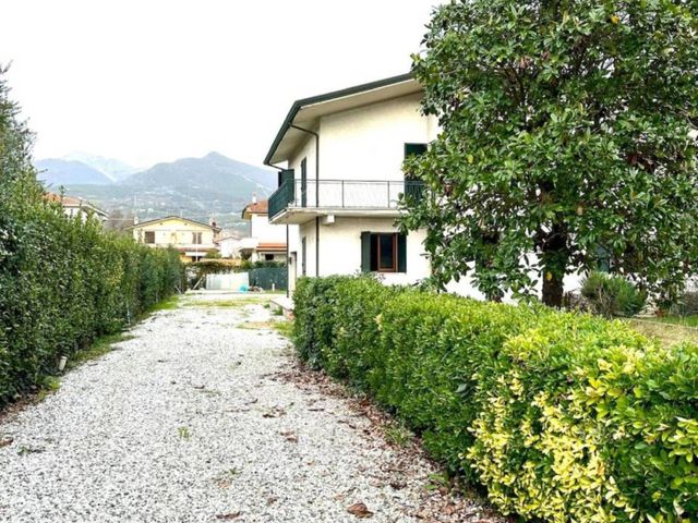 Mansion in Pardini, Montignoso - Photo 1