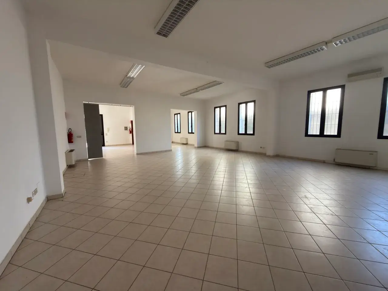 Magazzino in Via Bravi, Padova, {3} - Foto 1
