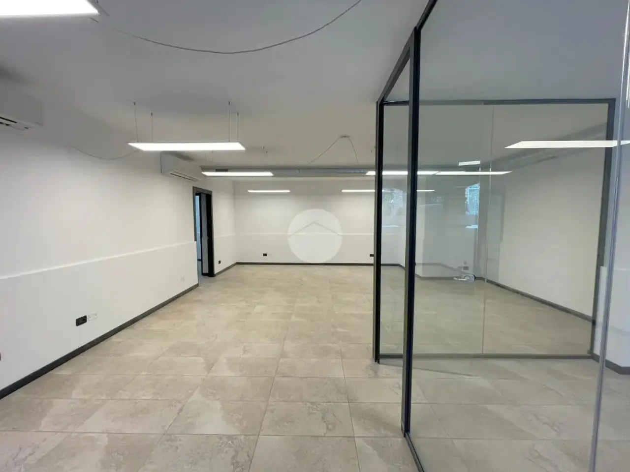 Negozio in Via Girolamo Bagatta 43, Desenzano del Garda, {3} - Foto 1