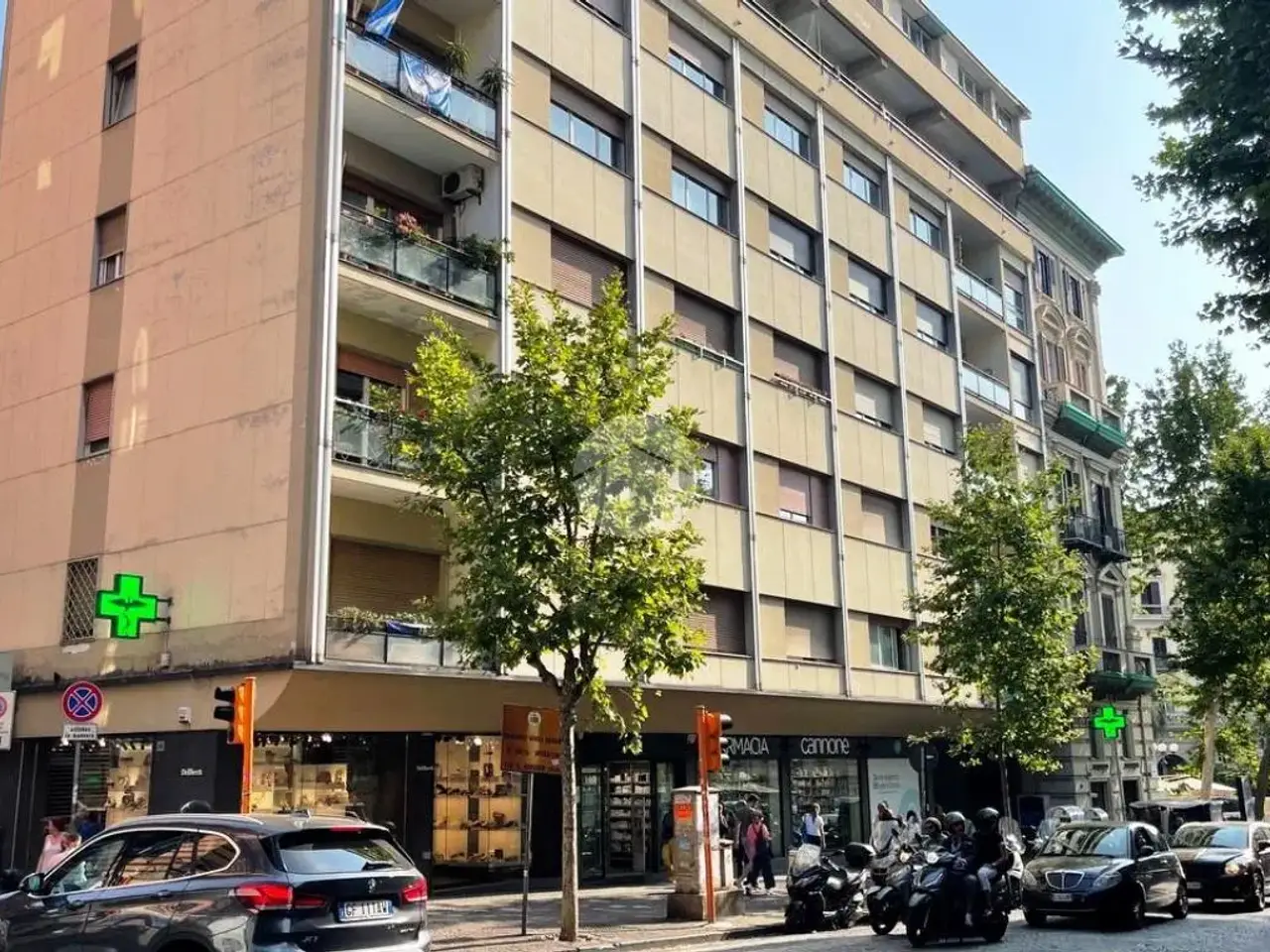 Magazzino in Via Scarlatti 60, Napoli, {3} - Foto 2