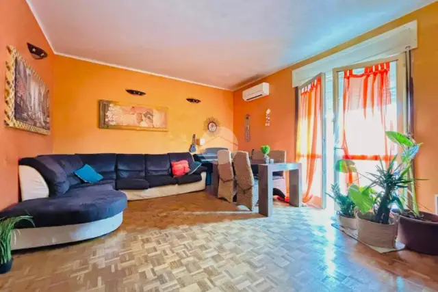 Dreizimmerwohnung in Via Donatello 7, Voghera - Foto 1