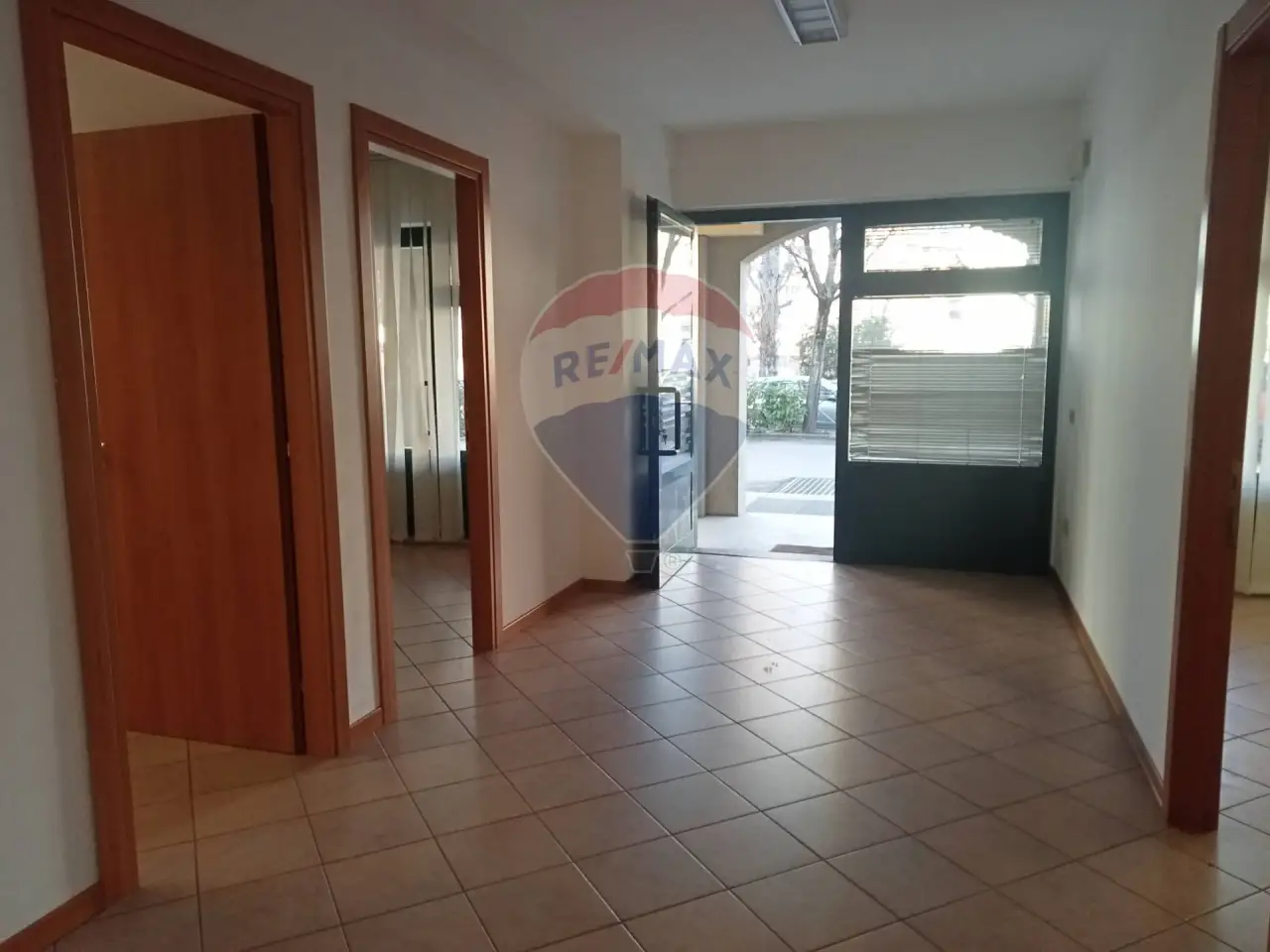 Negozio in Via Catanelli 13, Perugia, {3} - Foto 1