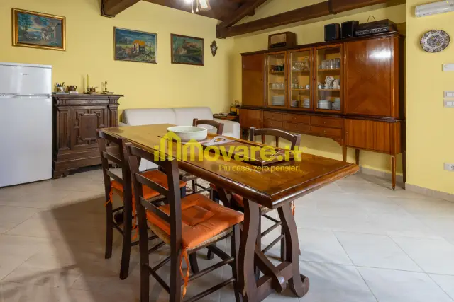 2-room flat in Piazza Municipale, Giano dell'Umbria, Perugia, Umbria, 06030, Italia, Giano dell'Umbria - Photo 1