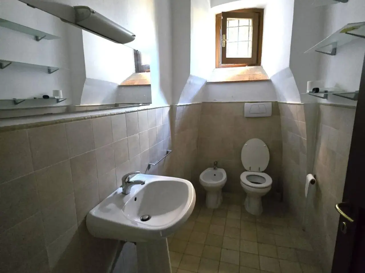 Ufficio in Iazza Unità dei Pop 2, Colle Di Val D'Elsa, {3} - Foto 2