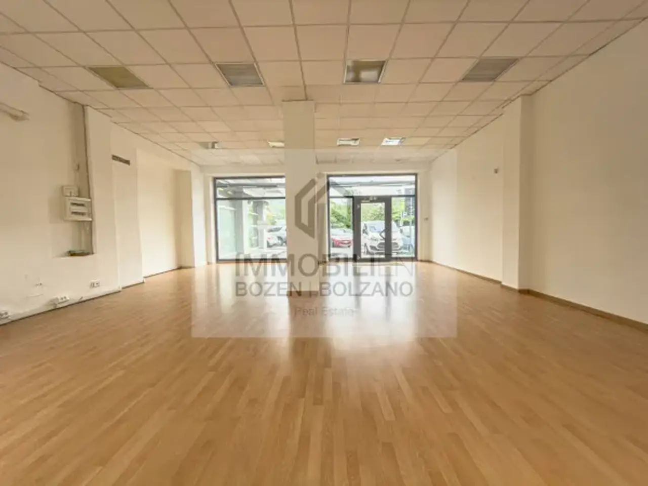 Negozio in Viale Druso 1, Bolzano, {3} - Foto 2