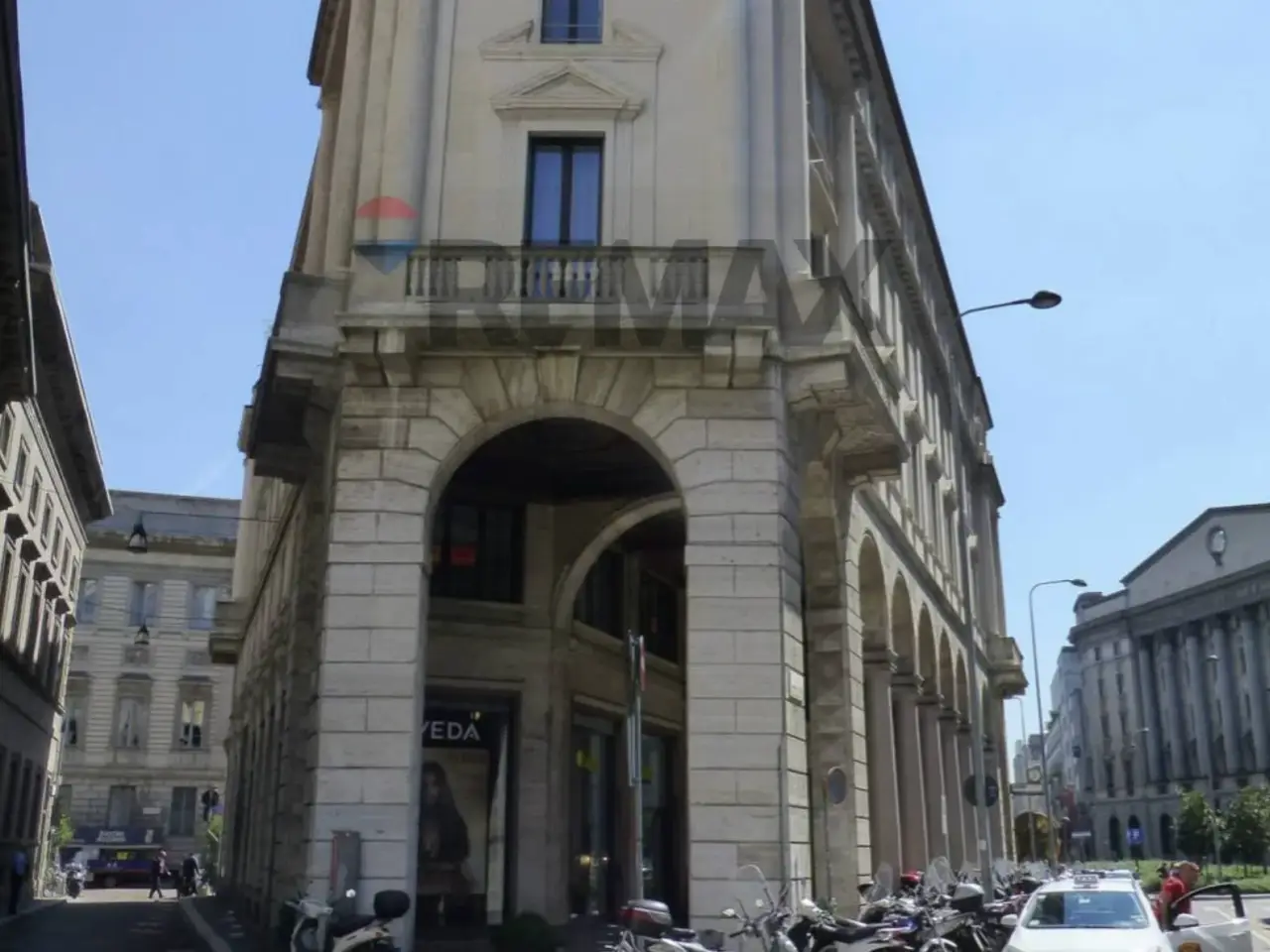 Ufficio in Via degli Omenoni 2, Milano, {3} - Foto 1