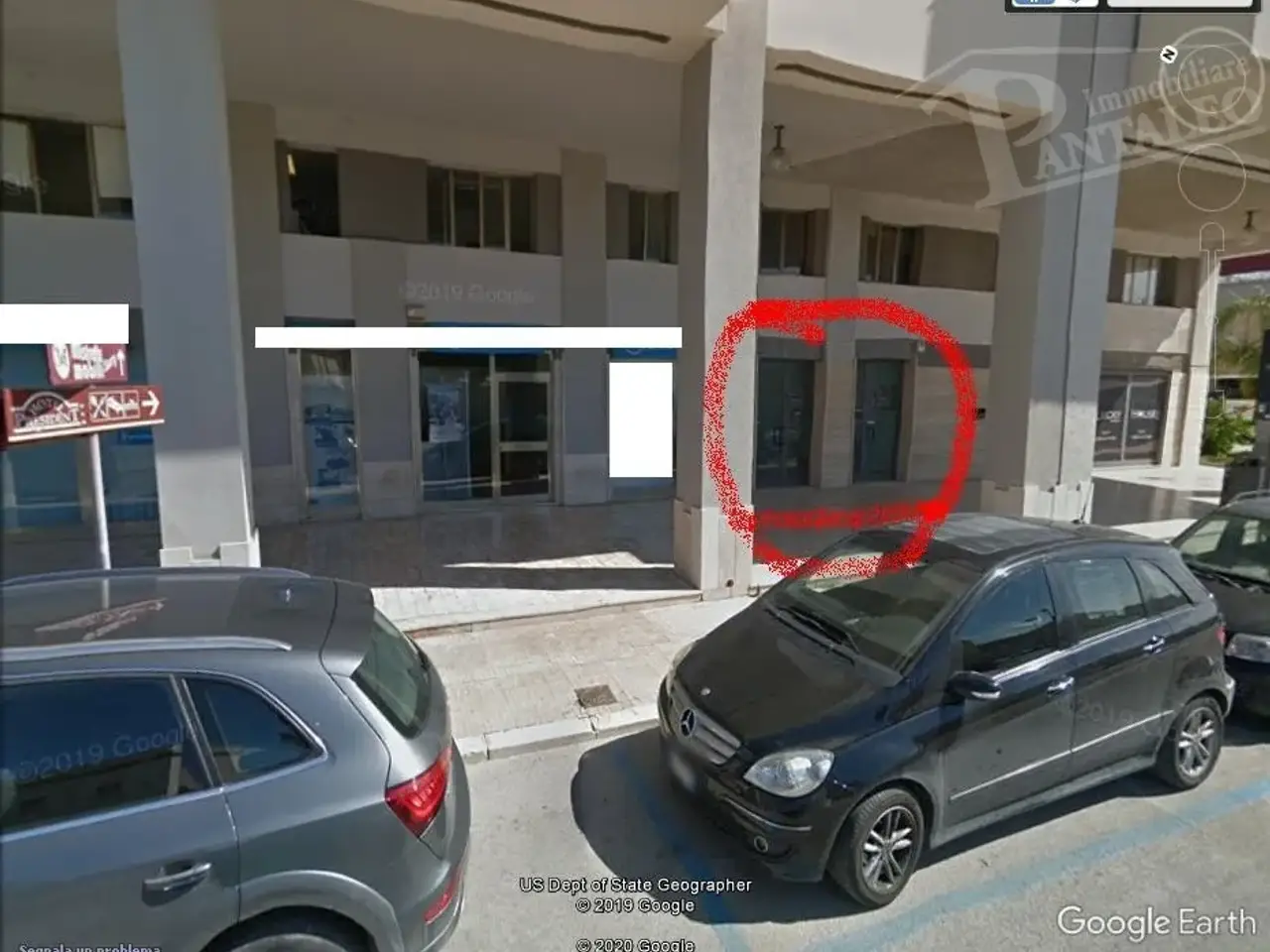 Esercizio commerciale in 
Piazza Piemonte E Lombardo									, 
Marsala									, Marsala, {3} - Foto 1