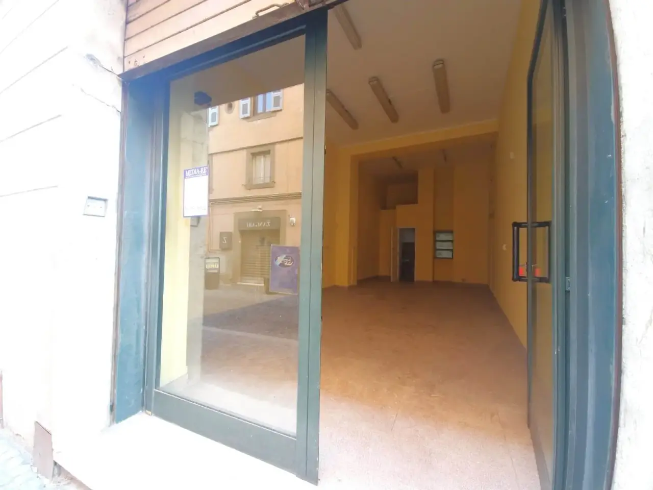 Negozio in , Viterbo, {3} - Foto 1