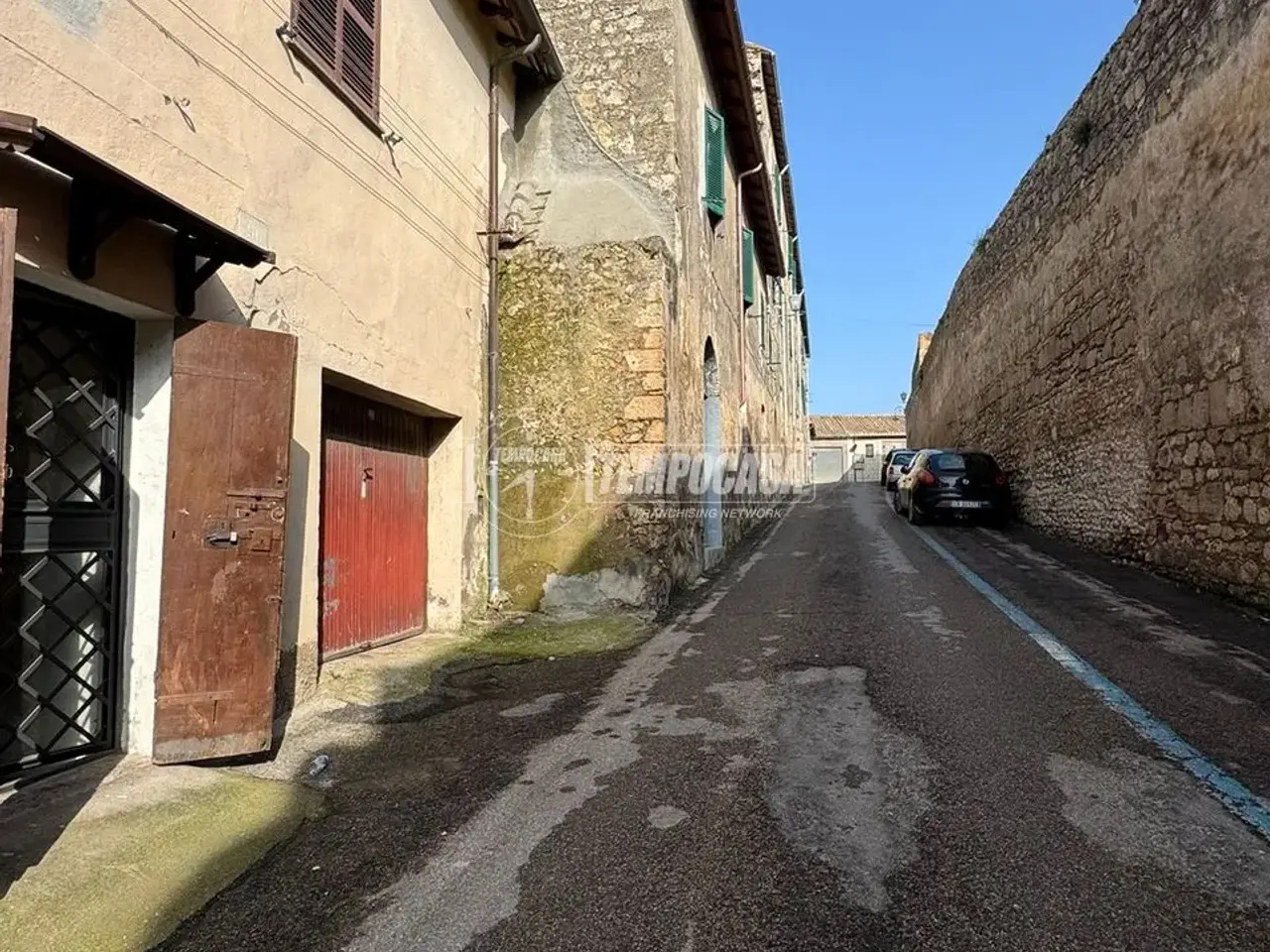 Magazzino in Via Montana 54, Tarquinia, {3} - Foto 1