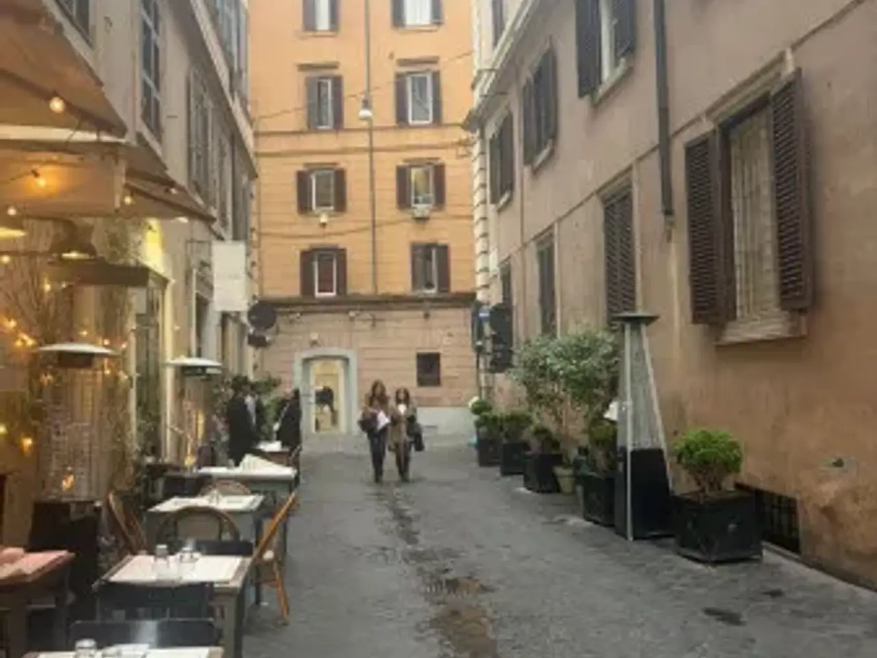 Negozio in Via Mario De' Fiori, Roma, {3} - Foto 1