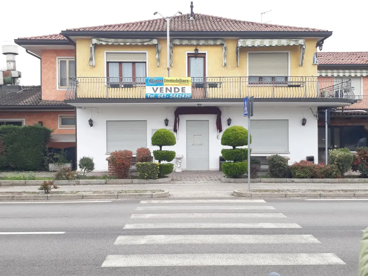 Esercizio commerciale in Via Villatega, Salzano, {3} - Foto 2