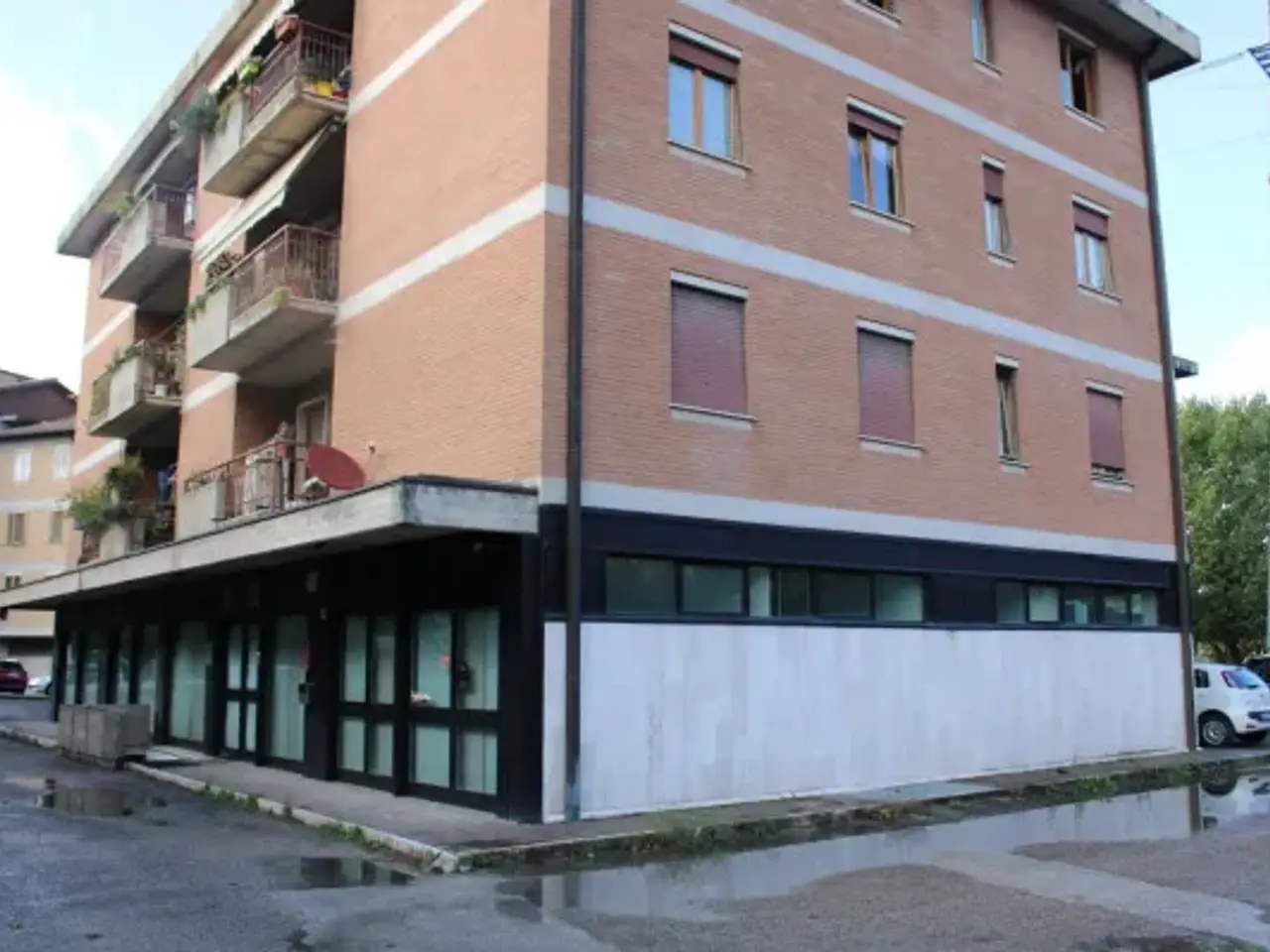 Negozio in Via Mentana, Perugia, {3} - Foto 1